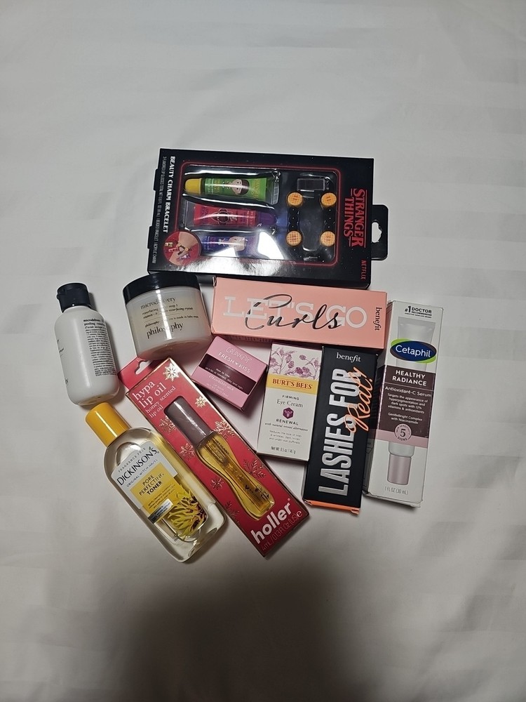 10-Piece High-End Makeup Bundle – Name Brands, New & Unused!