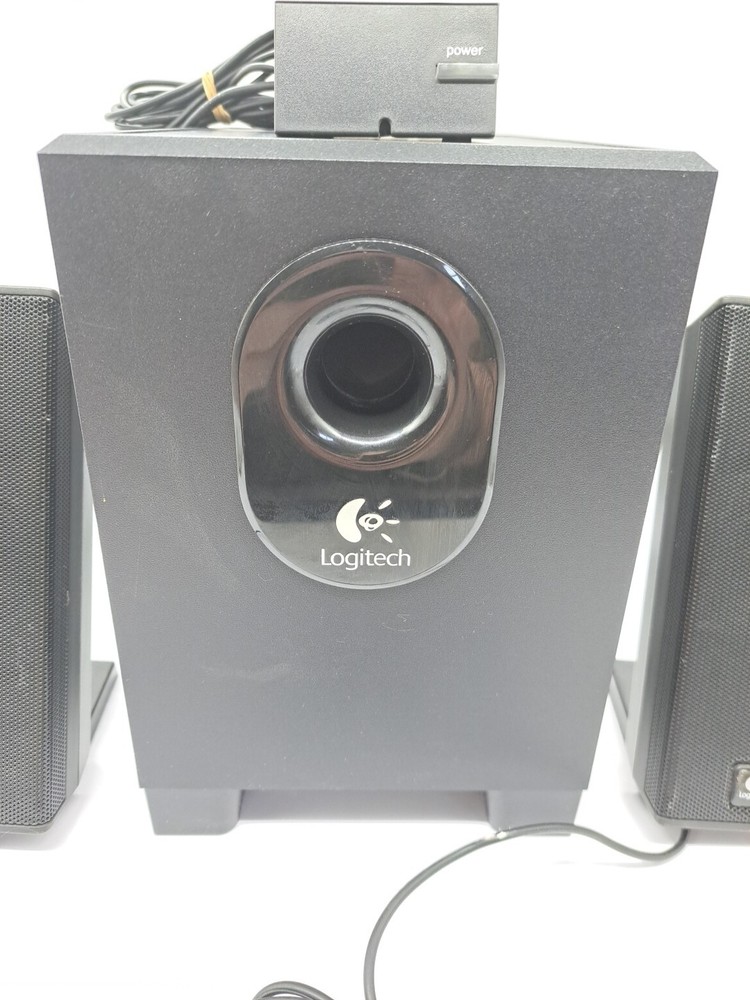 Logitech Tested X-240 Computer 3 Speaker System Active Sub