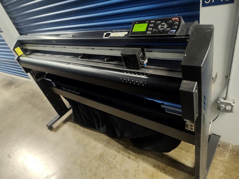 Graphtec FC8600-130 High Performance Vinyl Cutting Plotter