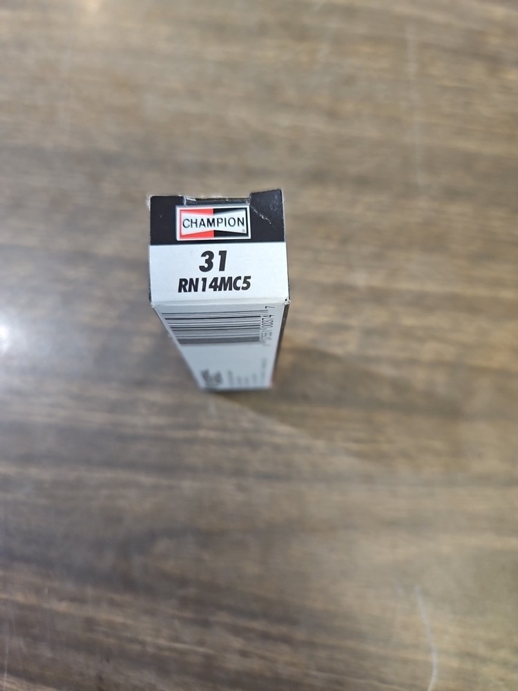 6 - Champion 31 Spark Plugs RN14MC5 NOS