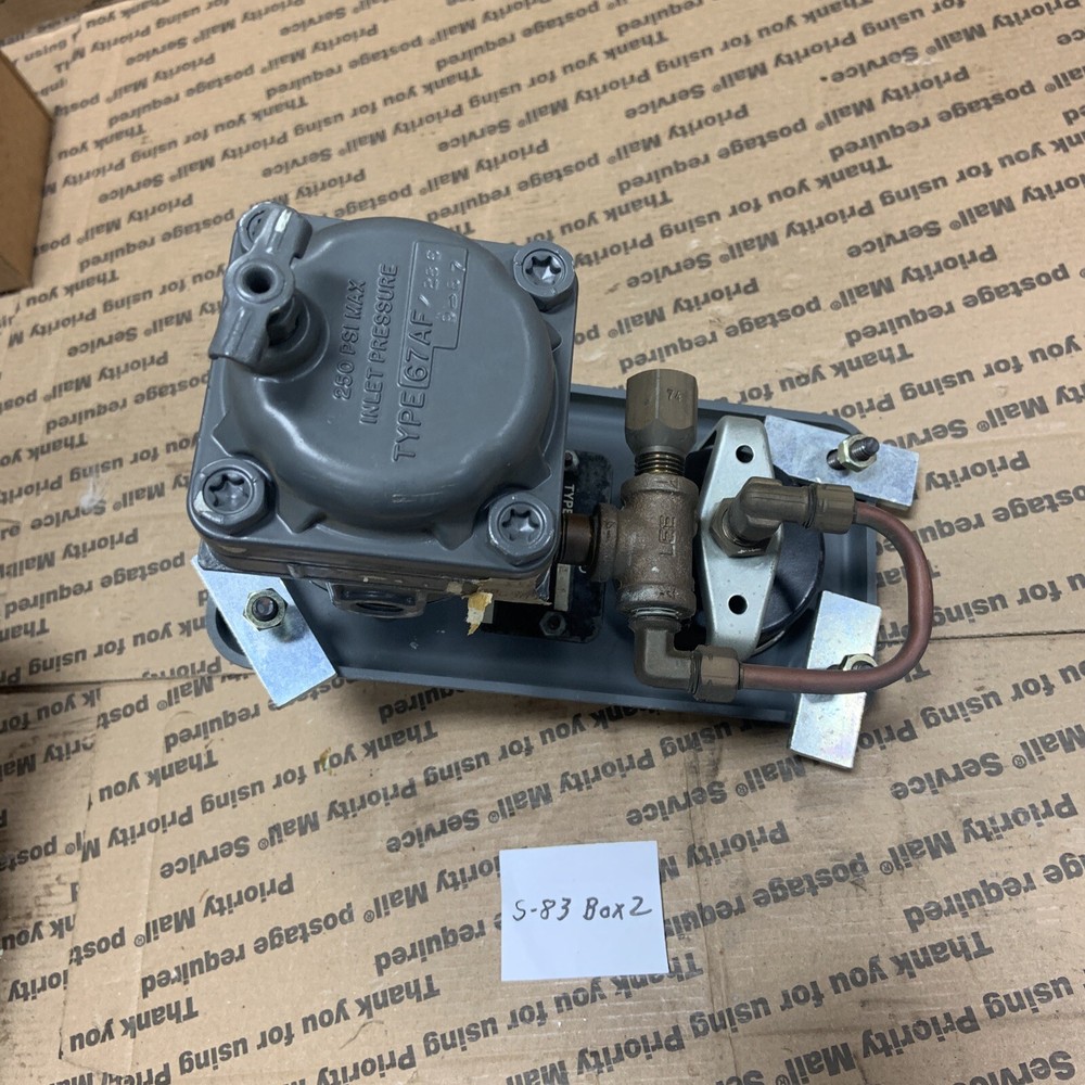 Fisher 670 Manual Loading Pressure Controller 0-30 Psi