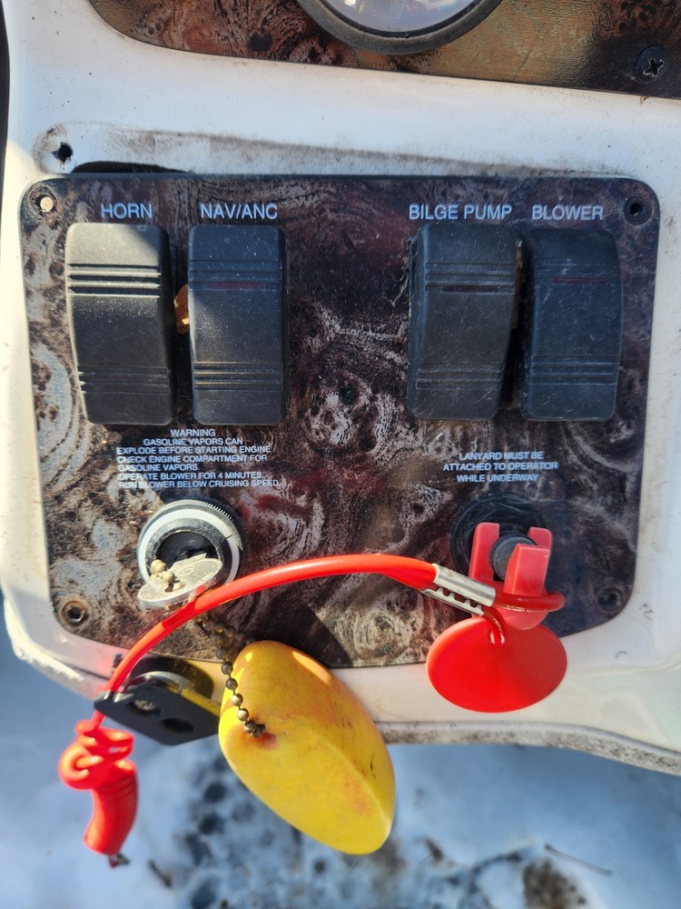 1998 WELLCRAFT 175 SSX EXCEL IGNITION SWITCH DASH PANEL