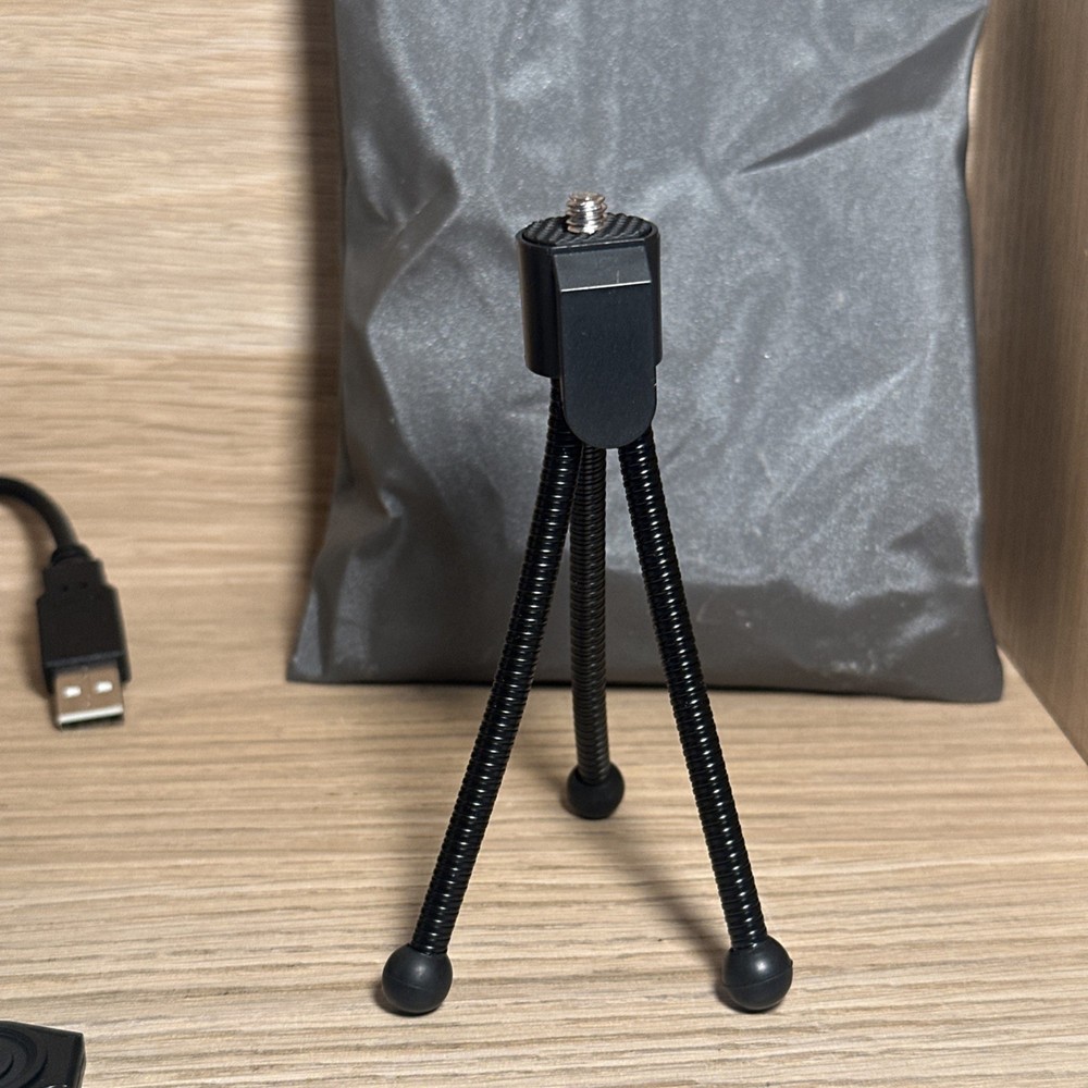 Streaming Webcam with Light, 2K HD Webcam with Microphone for Laptop Desktop Adv