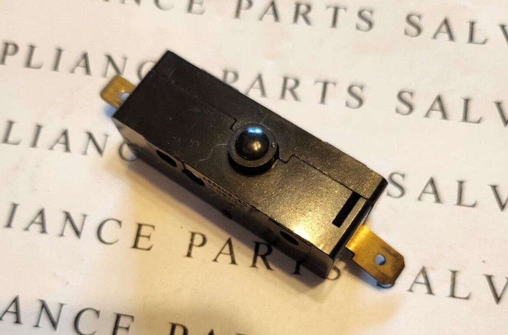 MICRO SWITCH NORMALLY OPEN BUTTON SWITCH L62 15A 125/250VAC TESTED