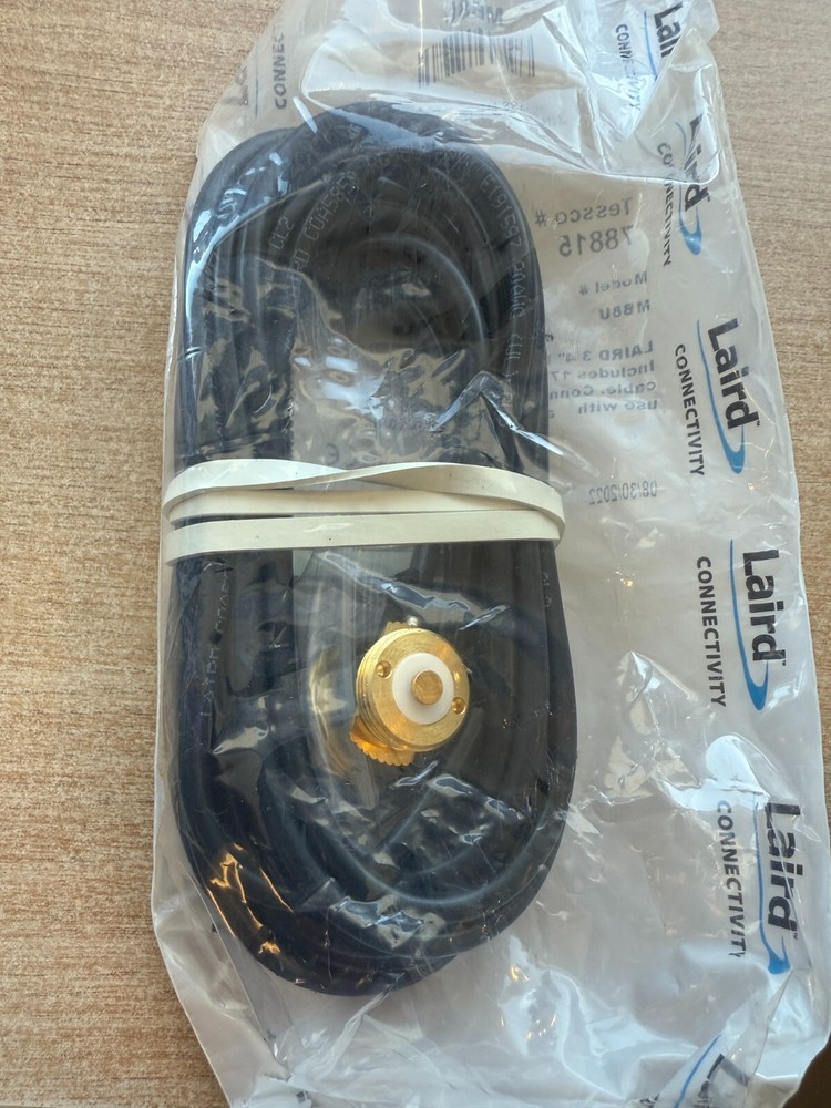 LAIRD MB8U Brass Mount