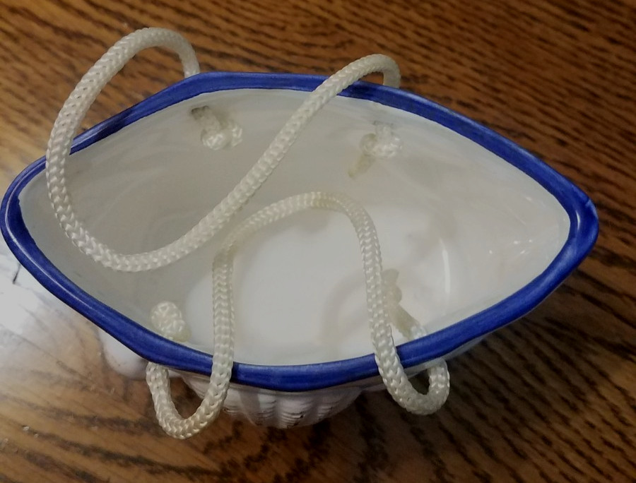 Dennis East Seashell decor basket set