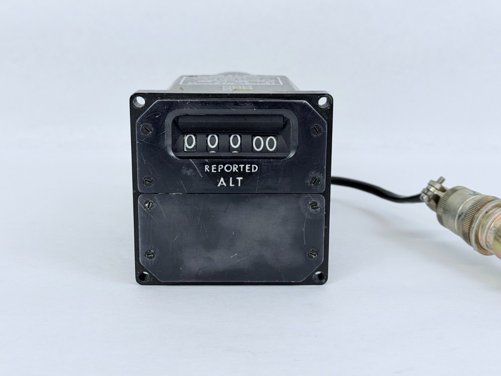 Encoding Altimeter Intercontinental Dynamics EAI-153-14000 Vintage 1973 Avionics