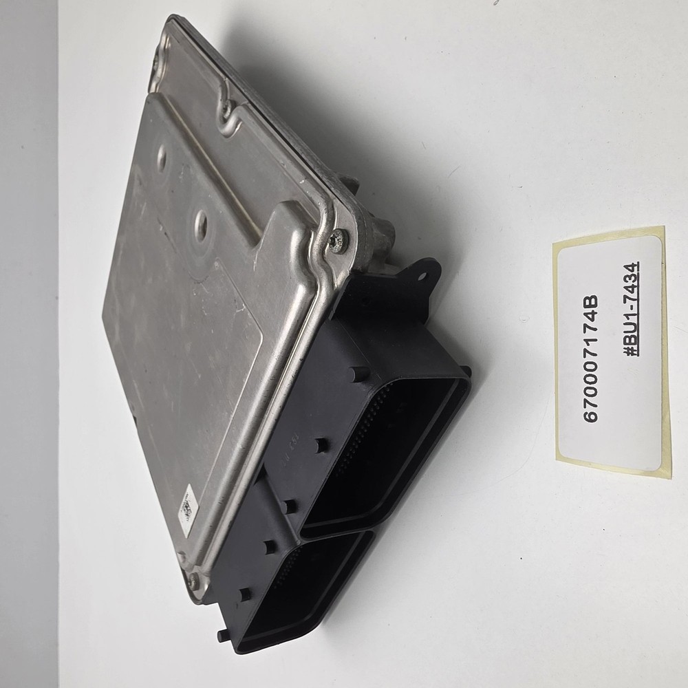 2014-2017 Maserati Ghibli Engine Control Module ECU 670007174B
