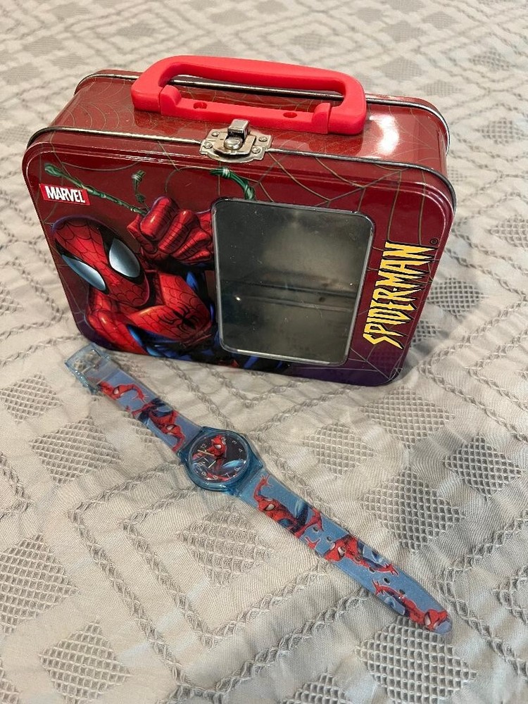 Spider-Man Marvel Collectible Watch & Mini Lunch Box Tin 2003