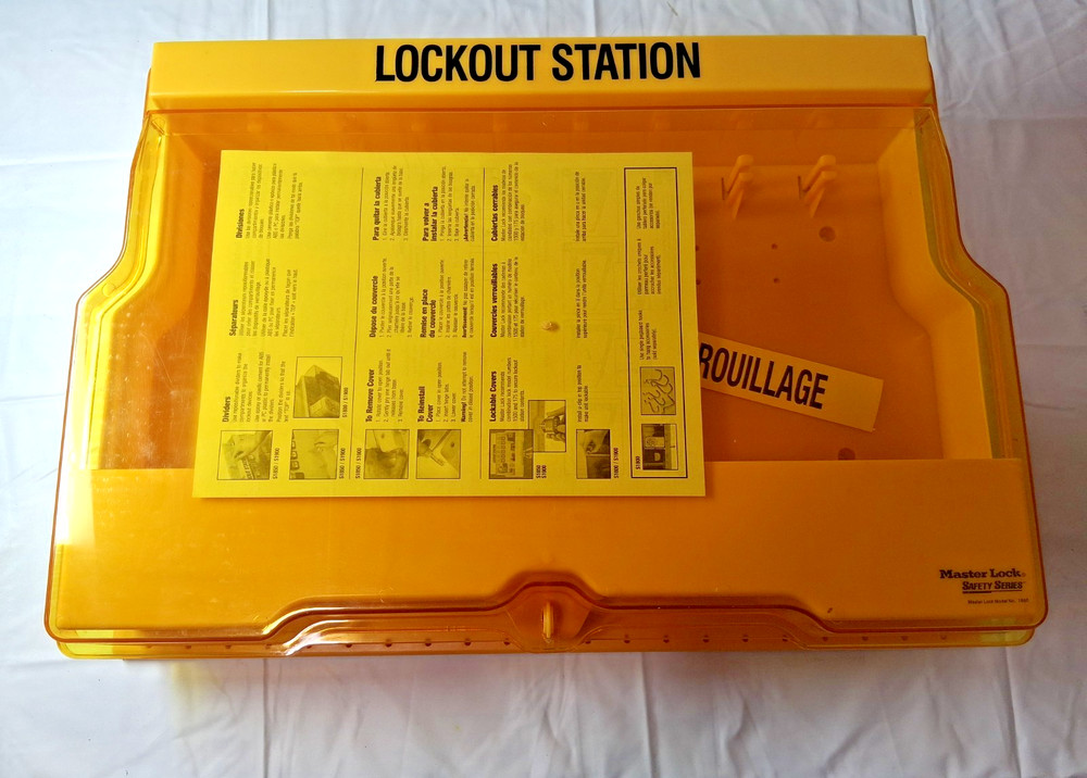 Master Lock Equipped Electrical Lockout Station S1850E410