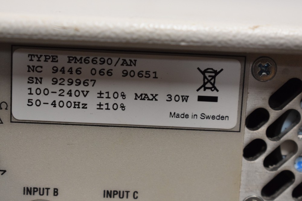 Fluke PM6690 2.7 GHz Frequency Counter