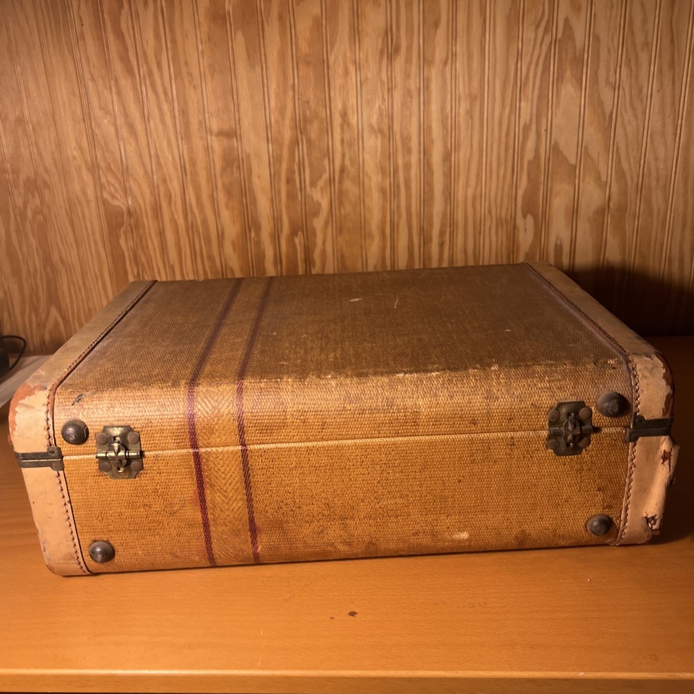 Antique US Trunk Company Suitcase