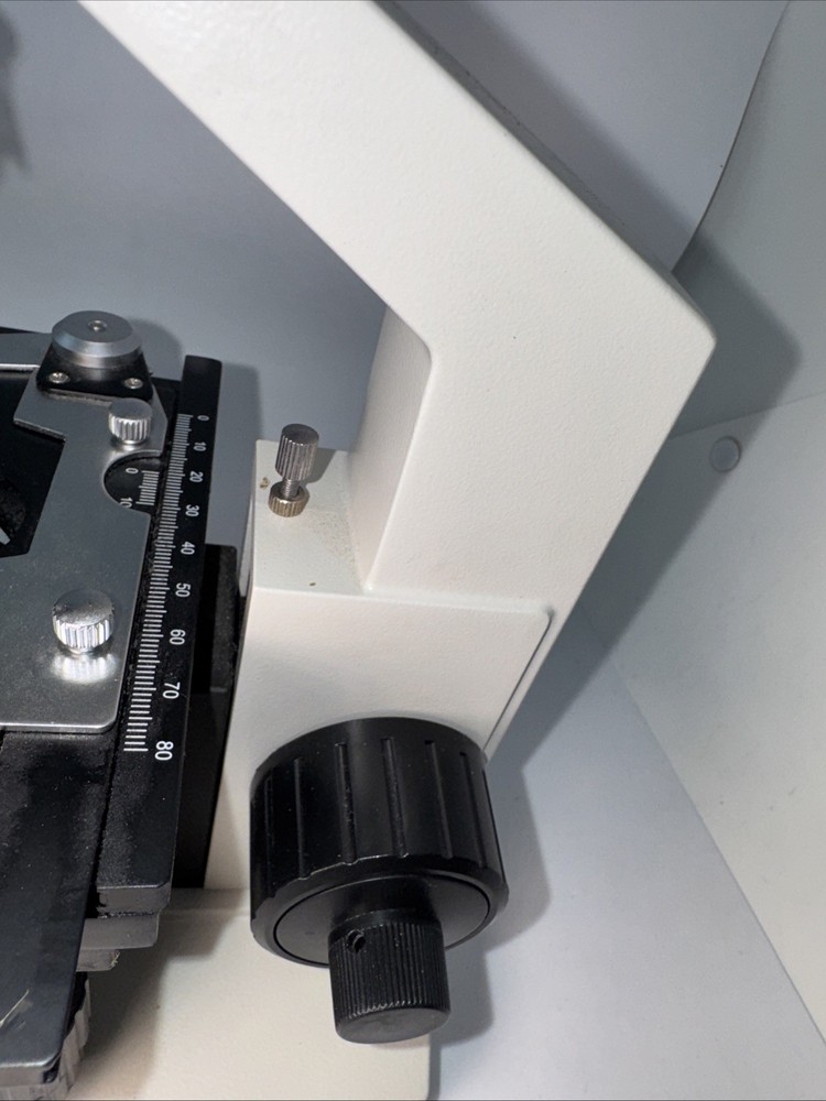 OMAX M82E Series Lab LED Binocular Compound Microscope 40X-2000X (No Cord)tested