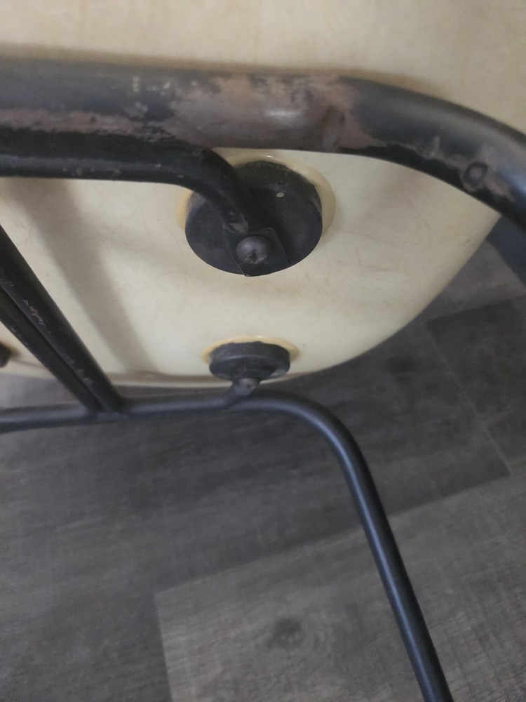 Hermes Miller by Eames