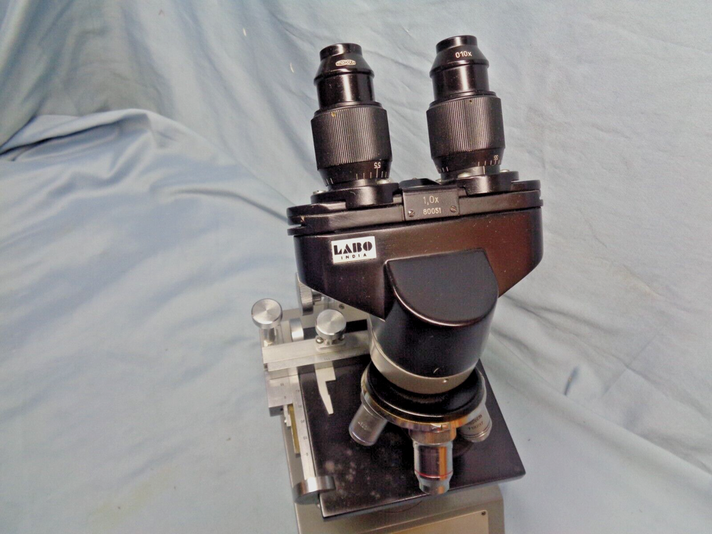 Vintage LaBo Research Microscope SL No. 80235