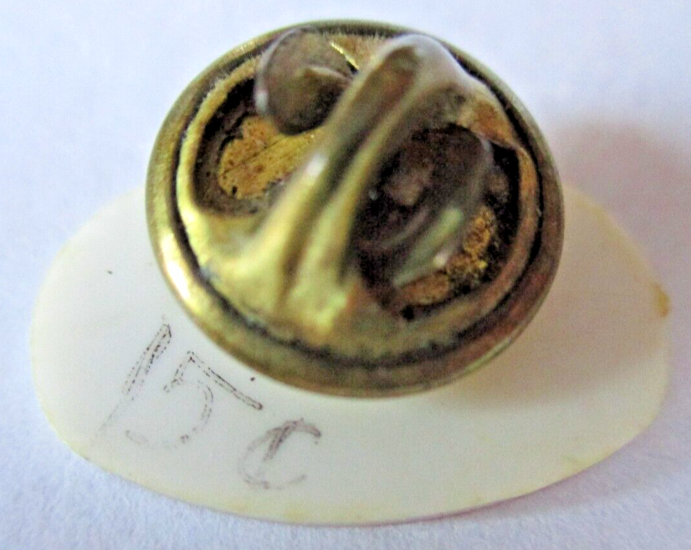 genesee beer pin 3/4"+ acc., s131
