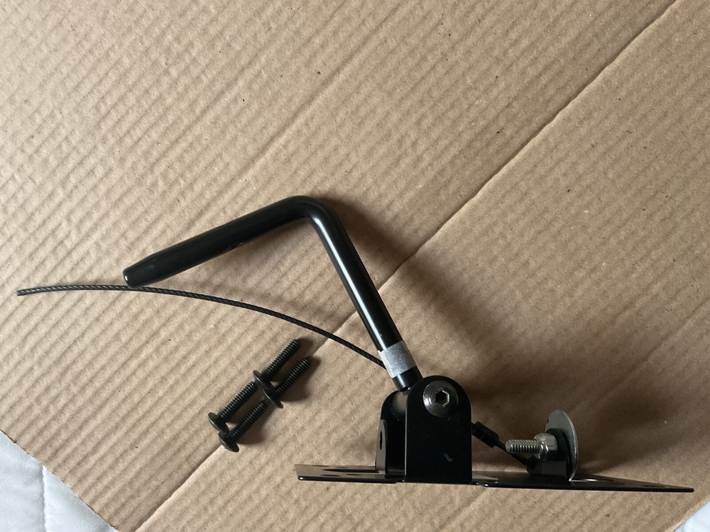 ADAPTIVE TECHNOLOGIES GROUP MM-016-BT SPEAKER MOUNT One Of (2) Pieces