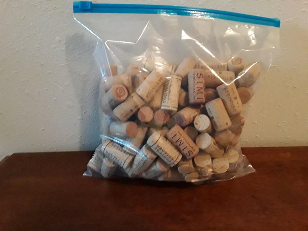 100 Natural Red + White Wine Corks...  No Synthetics!