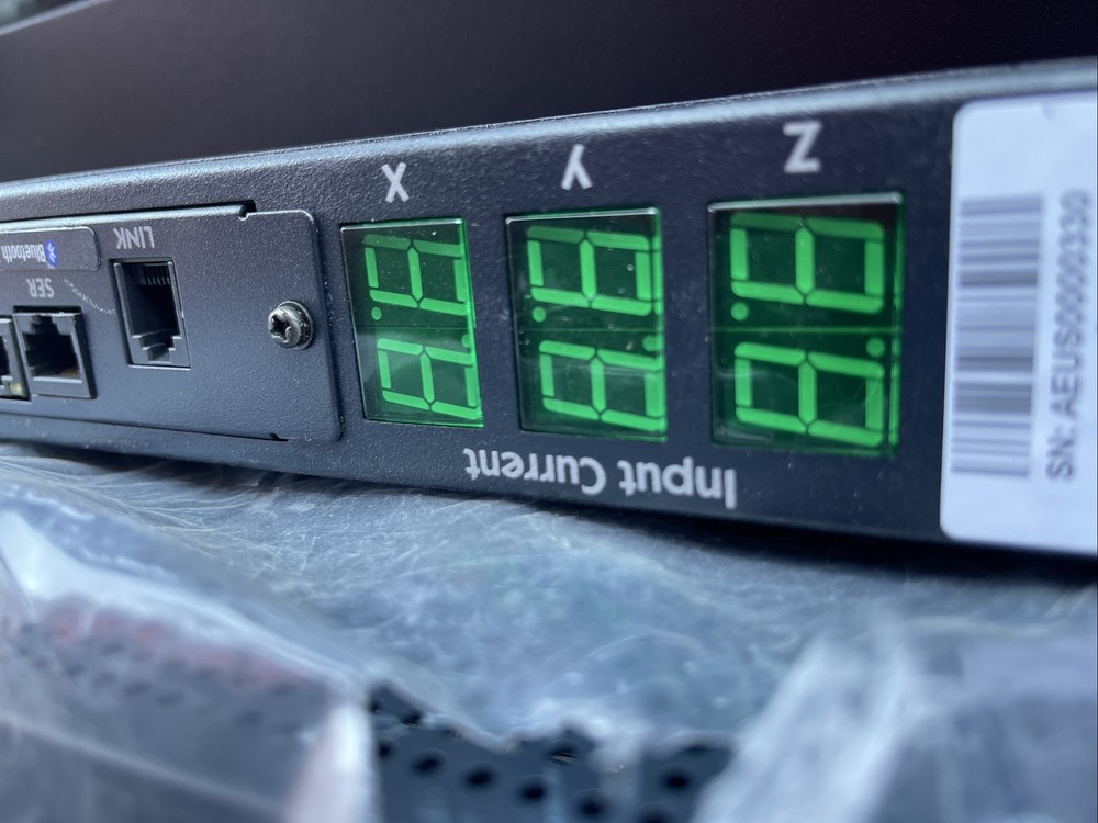 Server Technology STV-4104V --------- 14.4Kw.