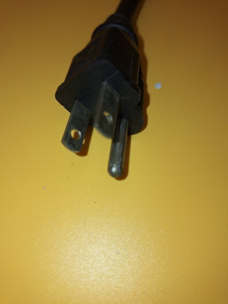 Eight outlet l e d programmable a c outlet by day or week