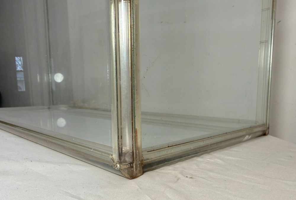 QUALITY Large vintage counter top glass lucite rectangular display show case box