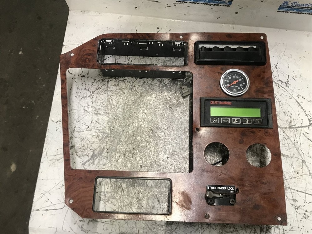 International 9300 GAUGE AND SWITCH Dash Panel - Used