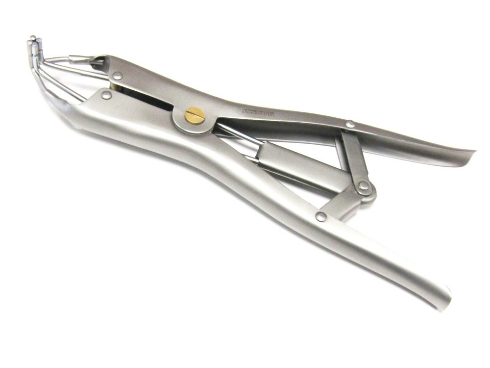 Elastrator Castration Or Tail Docker Pliers Stainless Steel Handle 10″ Long