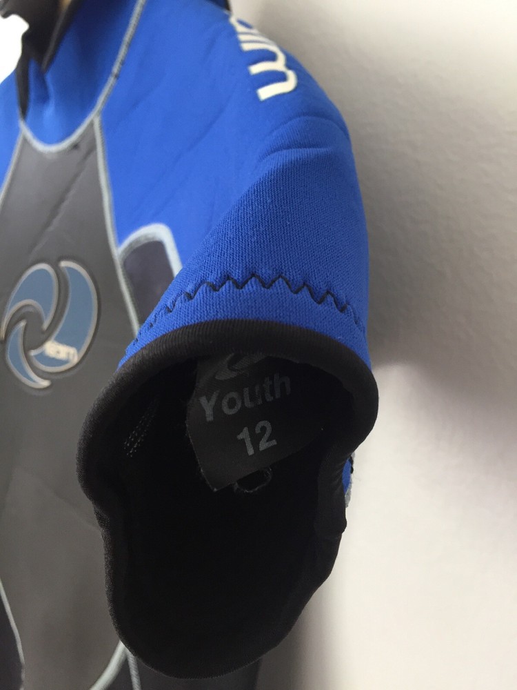 Youth 12 Realm Wet Suit