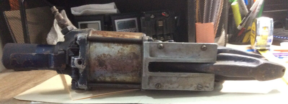 Thor Pneumatic Alligator Rivet Squeezer Model5311