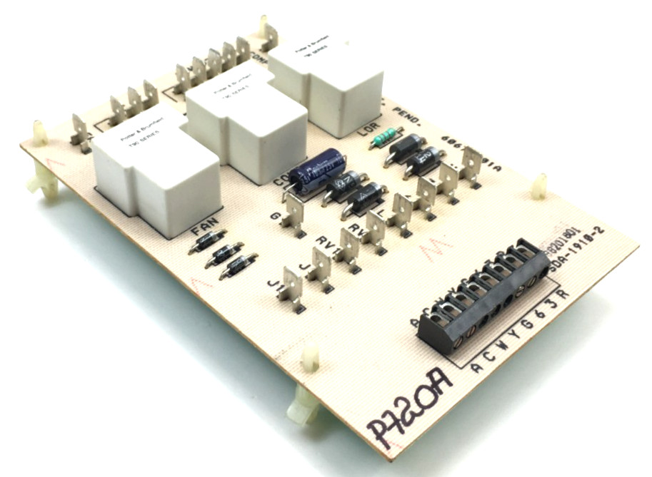 McQuay 60679201A Compressor Fail Control Relay Board 40E1371 used #P720A