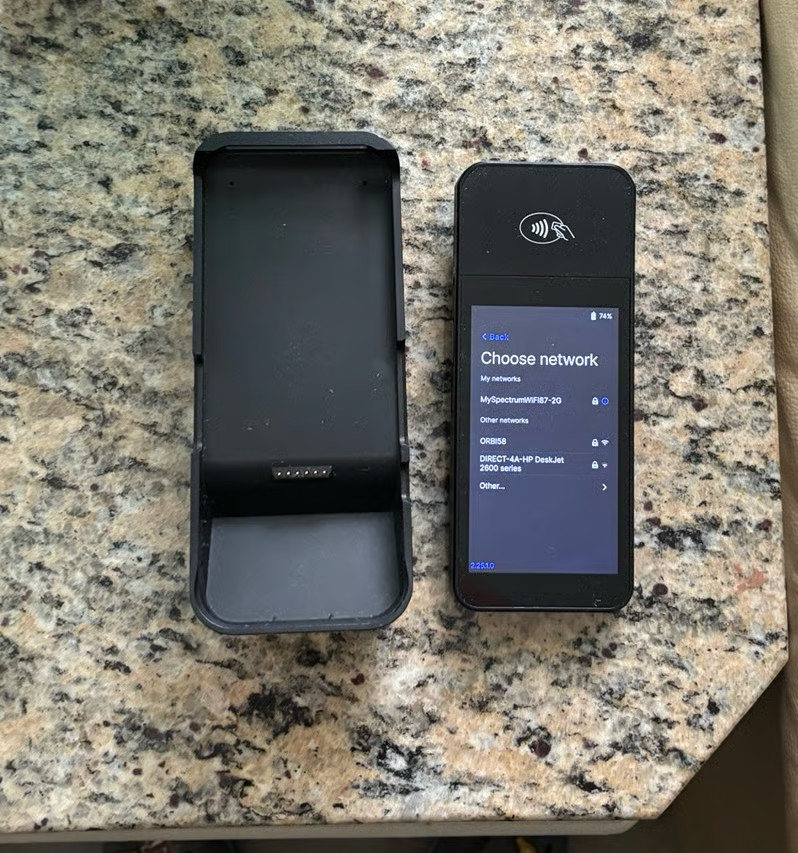 BBPOS WisePOS Dock & USB Charging Cable