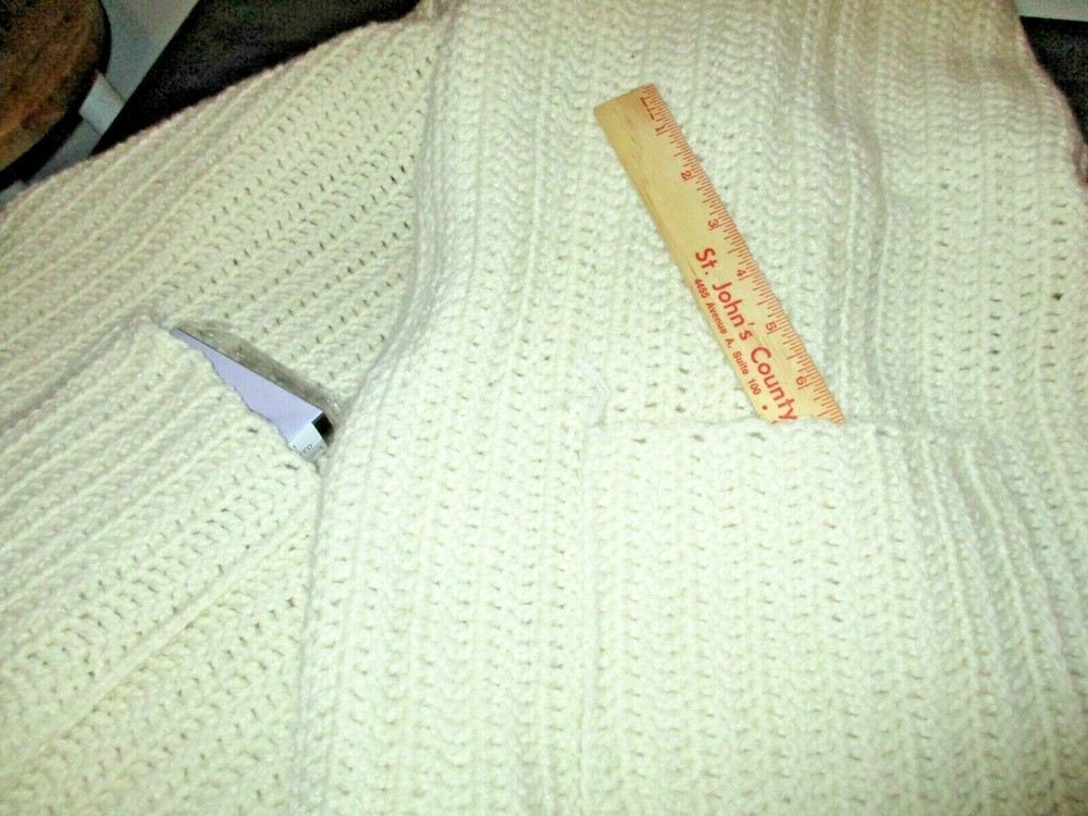 Crochet Couch runner with pockets, 64 x 22 - Double Pockets - Ivory