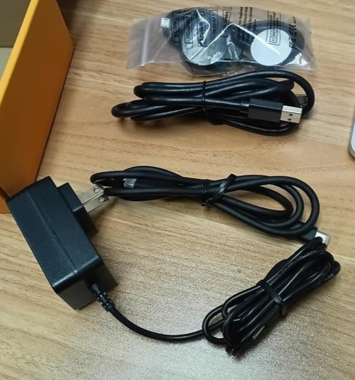 kCeve Dual switch wired remote and usb c cable