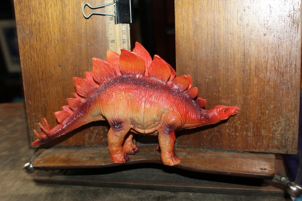 Plastic Dinosaur Action Figure 9" Stegosaurus Gainmax Walgreens
