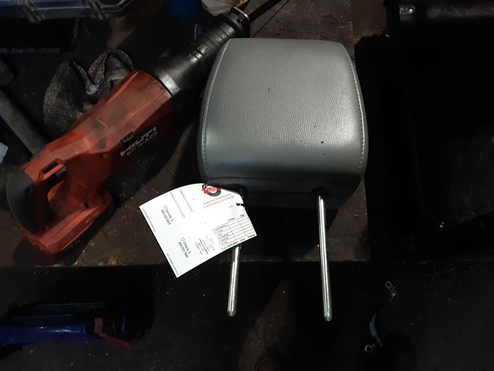 F150 2007 Headrest 2418480