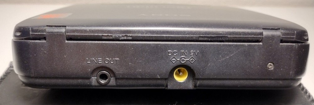 Sony Discman Model No. D-33 CD Compact Disc Player