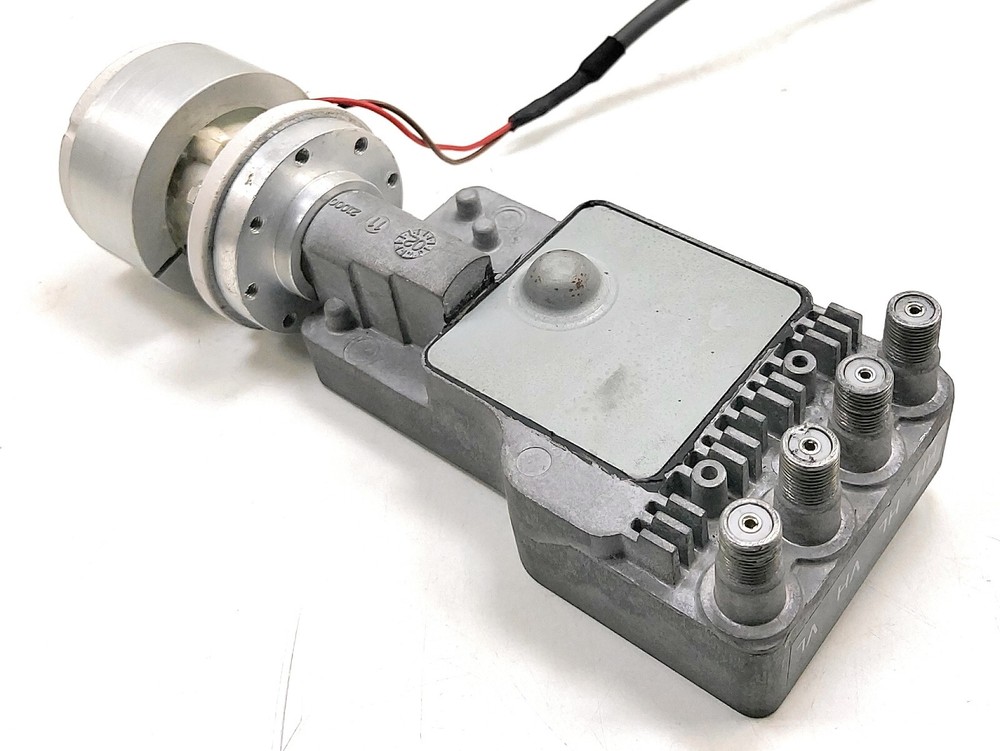 Universal Quattro LNB Band 21000 With Motor