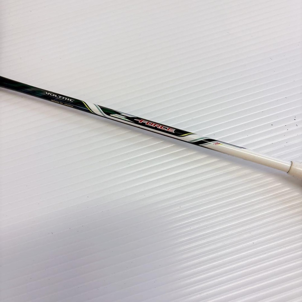 Discontinued Yonex VOLTRIC FORCE