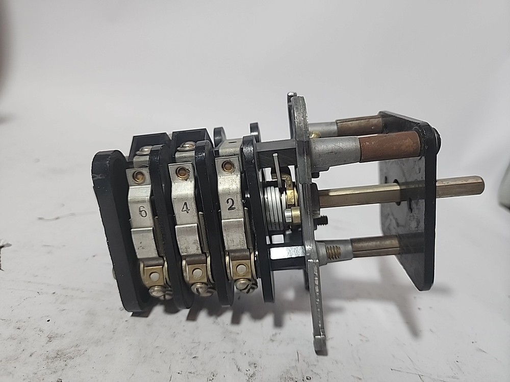 General Electric 16SB1B9X16 Control Switch