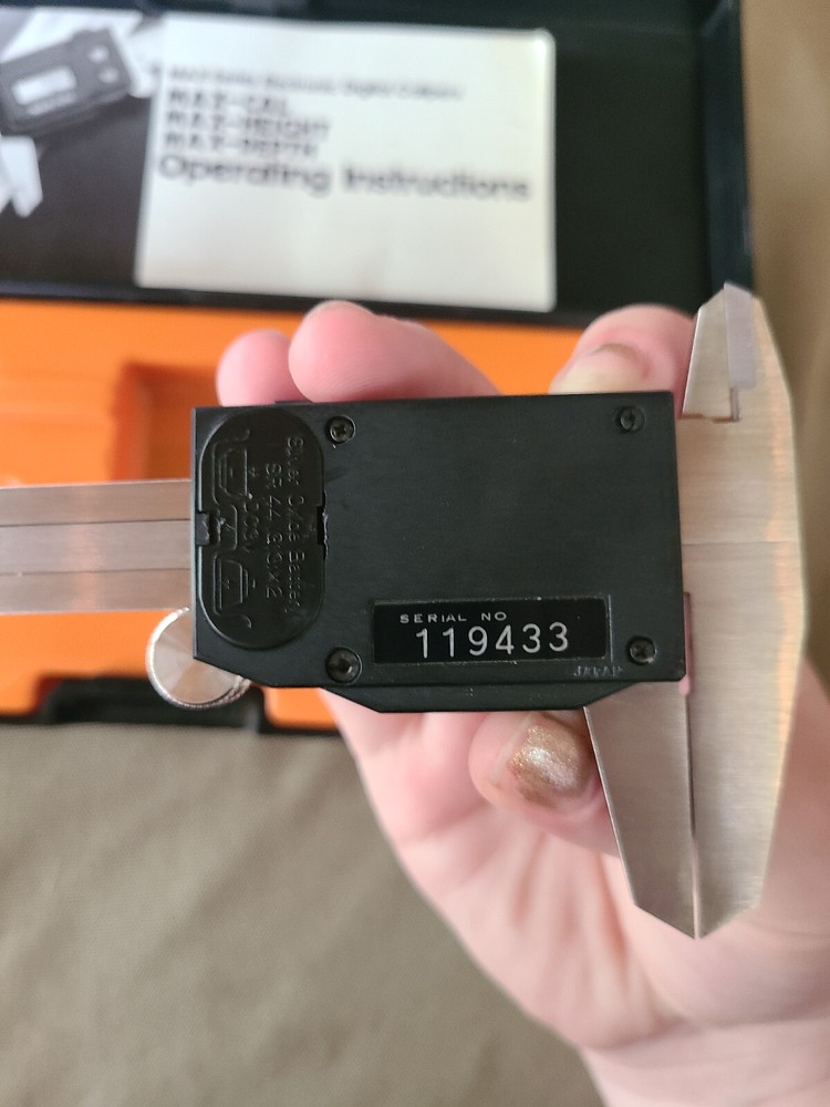 MAX-CAL MAX-Series electronic digital caliper