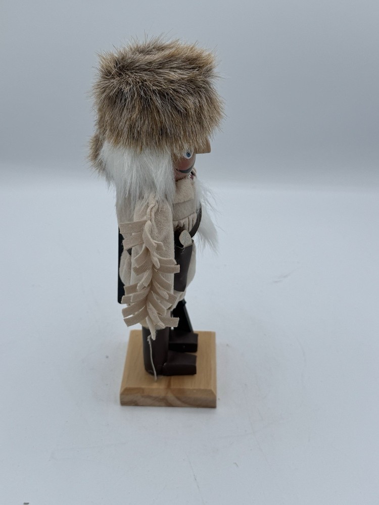 Davy Crockett 10 Inch Nutcracker