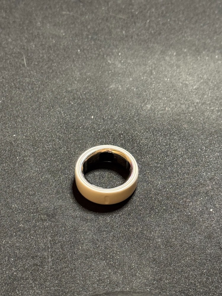 oura ring gen 4 ceramic size 7 Petal