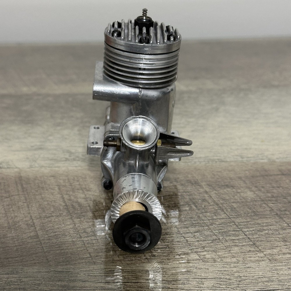 K & B Model Engine Airplane Engine No.7860 .35 R/C Front Rotor Engine Only
