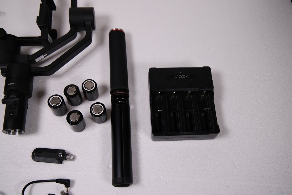 Moza AirCross Gimbal Kit with Thumb Controller