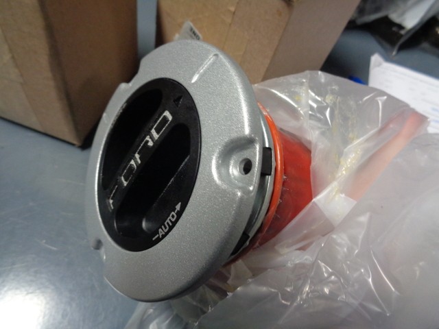 Genuine Ford Locking Hub PC3Z-3B396-A
