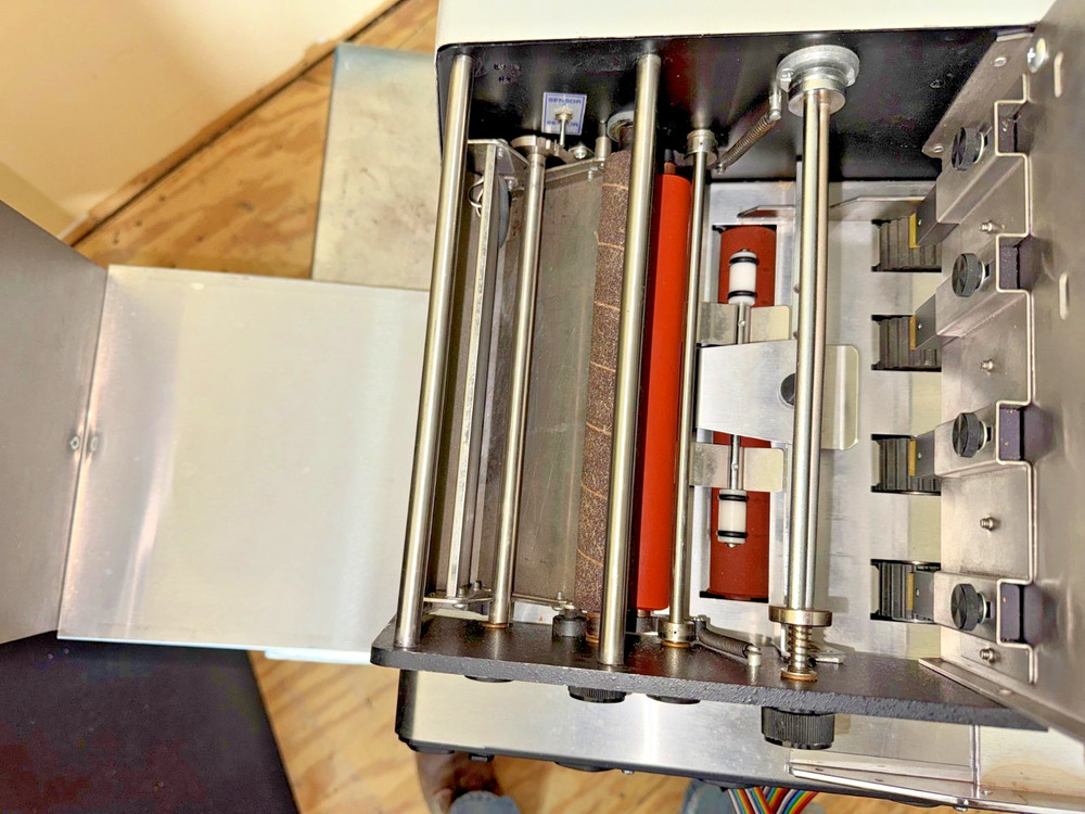 Astro ATS-9300 Automatic Labeling and Tab Machine, New rollers,belts, etc. SEE !