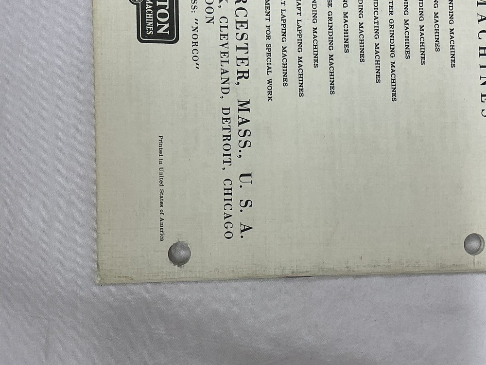Norton Type D Roll Grinding MAchines with Traversing Work Tables Catalog