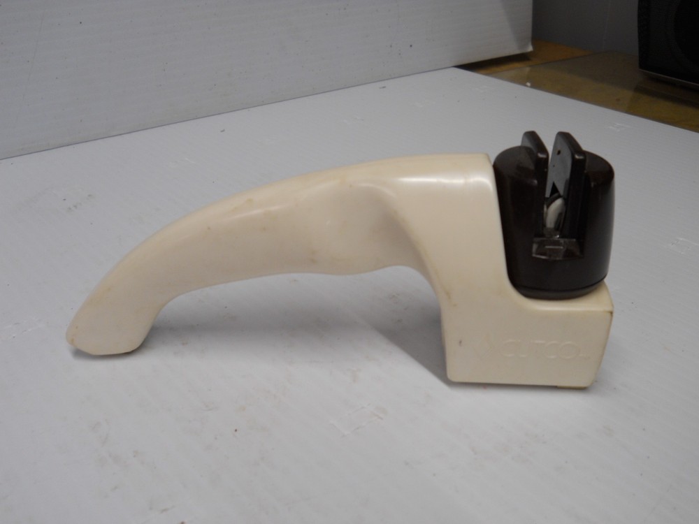 Cutco Knife Sharpener Pearl Handle Pull-Through Carbide Pat. Pending