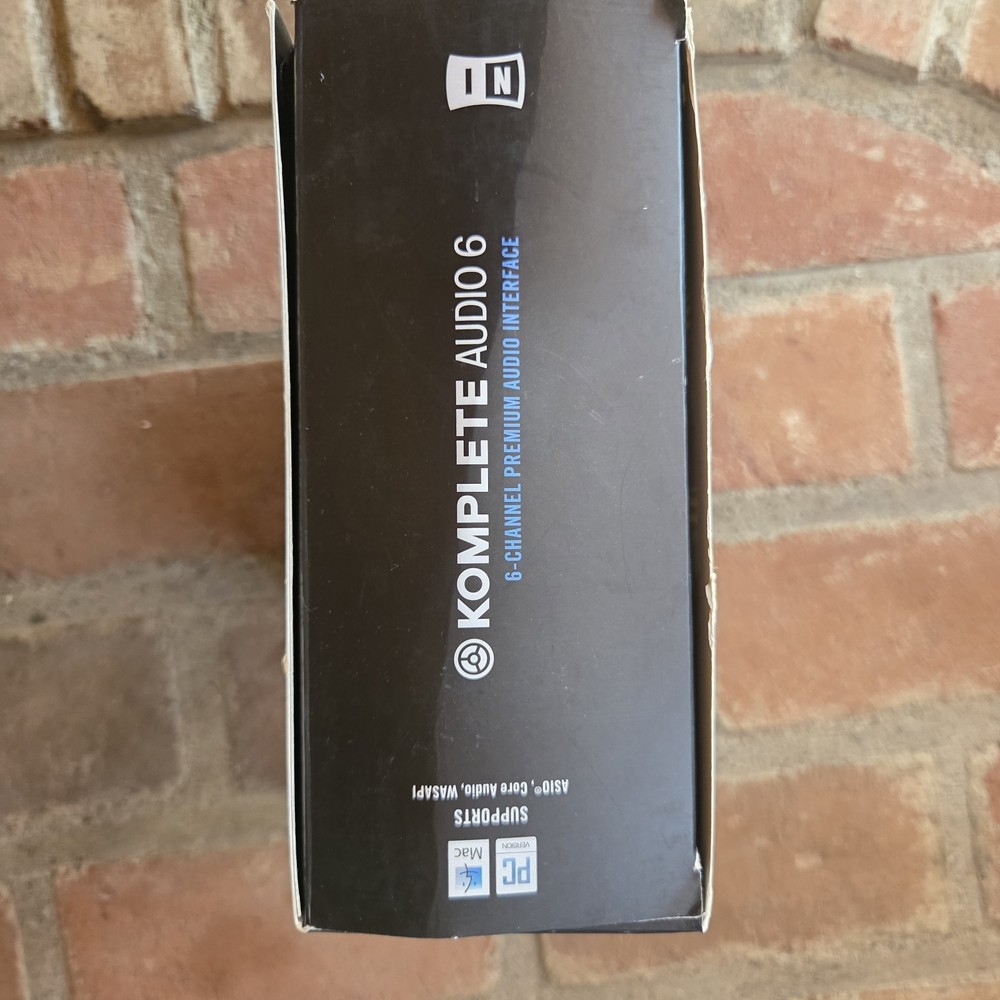 Native Instruments Komplete Audio 6 USB Audio Interface w/ Box Manual Tested