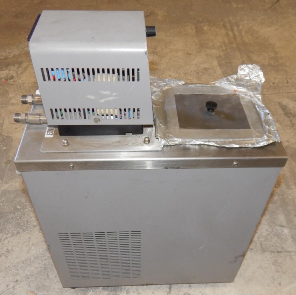 VWR SCIENTIFIC 1160A RECIRCULATING WATER BATH (#3846)